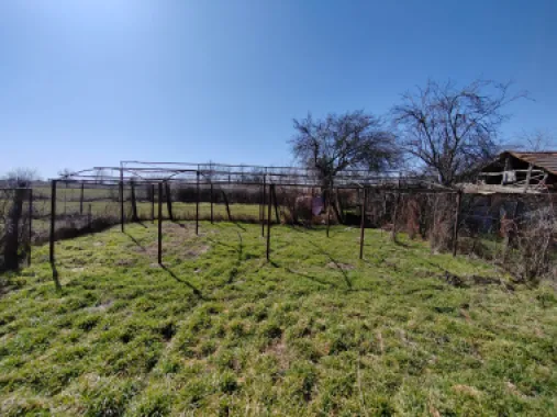 Teren generos cu deschidere 17 ml la stradă + casa– Vadul Părului, Albești, PH