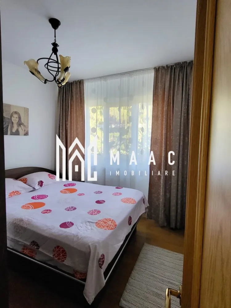 Apartament 3 camere | Nord | Centrala proprie - Vă propunem spre vânzare un apartament modern cu 3 camere, situat în Râmnicu Vâlcea, în cartierul Nord — o zonă apreciată pentru liniște, accesibilitate și facilități. Locuința are o suprafață utilă de 50 mp (53 mp total) și este amplasată la etajul 4 din 5, într-un bloc reabilitat termic, ceea ce asigură un confort sporit și costuri reduse de întreținere. Apartamentul se remarcă prin finisaje moderne și este complet renovat, beneficiind de instalații electrice și sanitare schimbate. Dispune de centrală termică proprie, oferind independență și eficiență energetică. Se vinde complet mobilat și utilat, fiind pregătit pentru mutare imediată — ideal atât pentru locuit, cât și pentru investiție. Poziționarea este excelentă, în apropiere de Colegiul Național de Informatică Matei Basarab și multiple centre comerciale, oferind acces rapid la toate punctele de interes din oraș. Pentru mai multe detalii sau programarea unei vizionări, vă invităm să contactați echipa MAAC Imobiliare. ID: CP2985709 }}
