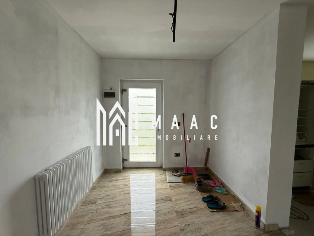 Casa 3 camere | Teren | 126 MPU | Cristian