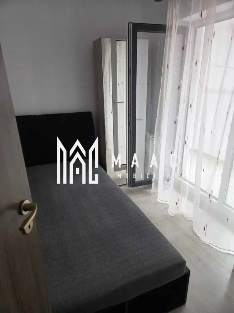 Apartament 1 Cameră I Etaj 2 I Loc Parcare I Arhitectilor - MAAC Imobiliare vă propune spre vânzare o garsonieră situată la etajul 2 al unui imobil amplasat în zona Arhitectilor o zonă urbană bine conectată la facilități comerciale și servicii esențiale. Proprietatea are o suprafață de 27 mp și reprezintă o opțiune potrivită atât pentru locuință proprie, cât și pentru investiție imobiliară, datorită poziționării într-o zonă cu acces rapid la puncte de interes din oraș. Garsoniera beneficiază de o compartimentare practică pentru această categorie de suprafață, spațiile fiind organizate astfel încât să ofere funcționalitate și confort pentru locuire. Poziționarea etajul 2 oferă un plus de intimitate, iar proximitatea față de magazine și servicii contribuie la un stil de viață comod. Compartimentarea locuinței este următoarea: -Camera de zi -Bucătărie -Baie -Hol -Balcon Imobilul este situat într-o zonă cu acces facil către centre comerciale și diverse puncte de interes, ceea ce face ca toate necesitățile zilnice să fie la îndemână. În imediata apropiere se găsesc magazine, servicii și multiple facilități urbane. De asemenea, accesul la mijloacele de transport în comun este rapid, oferind conexiuni eficiente către alte zone ale orașului. Apartamentul se vinde mobilat si utilat, oferind posibilitatea amenajării și personalizării spațiului în funcție de preferințele viitorului proprietar. Datorită poziționării și caracteristicilor sale, proprietatea poate reprezenta o alegere potrivită atât pentru locuire, cât și pentru investiție. Pentru mai multe detalii vă rugăm să precizați telefonic că ați văzut anunțul cu CP2984627 }}