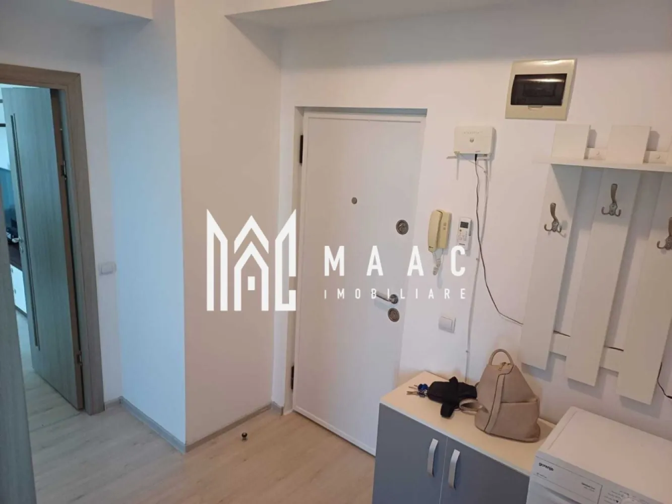 Apartamanet 3 camere I M. ViteazuI I Stanca parcare lift
