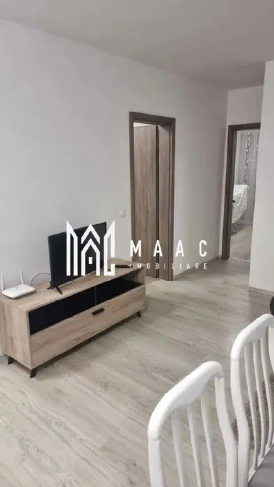Apartament 3 camere – Calea Turnișorului - MAAC Imobiliare vă propune spre închiriere un apartament decomandat cu 3 camere, situat pe Calea Turnișorului, într-un imobil modern, dotat cu lift. Apartamentul se află la etajul 3, are o suprafață utilă de 63 mp și se remarcă prin compartimentarea practică, luminozitate și confort. Este complet mobilat și utilat, beneficiind de centrală proprie. Locuința dispune și de un loc de parcare privat, situat într-o zonă special amenajată, închisă cu bariere. Apartamentul este disponibil imediat. Nu sunt acceptate animalele de companie. Se percepe garantie in cuantumul unei chirii lunare. Pentru mai multe detalii precizati telefonic ca ati vazut anuntul cu ID: CP2824256 }}