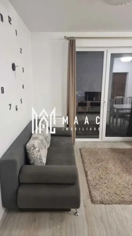 Apartament 3 camere – Calea Turnișorului - MAAC Imobiliare vă propune spre închiriere un apartament decomandat cu 3 camere, situat pe Calea Turnișorului, într-un imobil modern, dotat cu lift. Apartamentul se află la etajul 3, are o suprafață utilă de 63 mp și se remarcă prin compartimentarea practică, luminozitate și confort. Este complet mobilat și utilat, beneficiind de centrală proprie. Locuința dispune și de un loc de parcare privat, situat într-o zonă special amenajată, închisă cu bariere. Apartamentul este disponibil imediat. Nu sunt acceptate animalele de companie. Se percepe garantie in cuantumul unei chirii lunare. Pentru mai multe detalii precizati telefonic ca ati vazut anuntul cu ID: CP2824256 }}