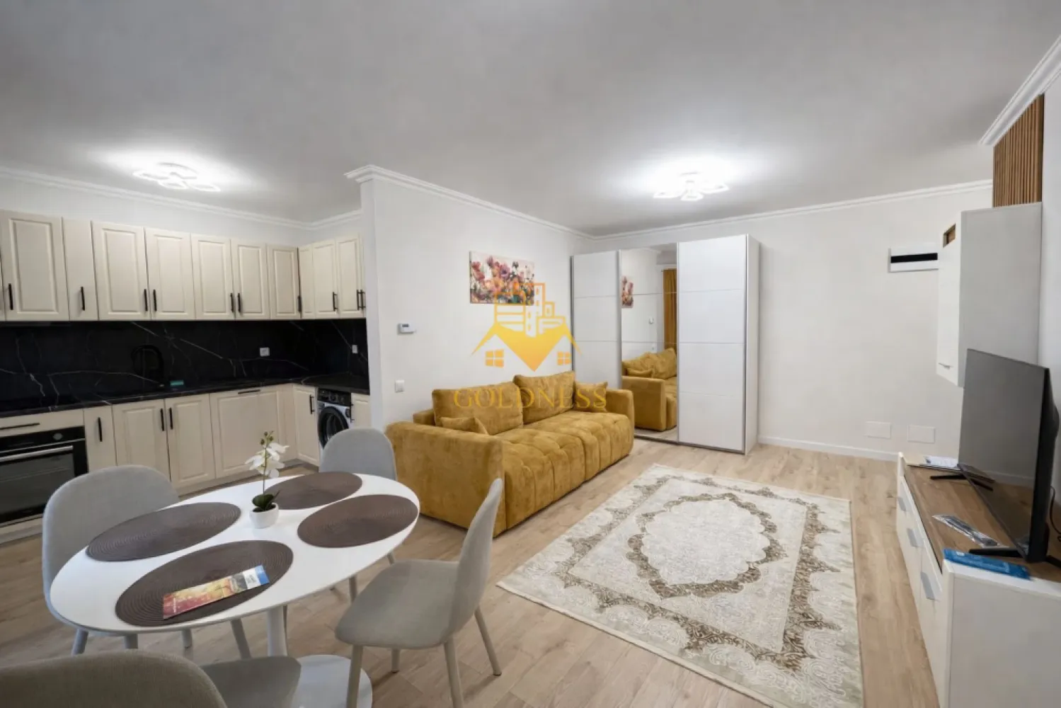 2 Camere Openspace, Lux, Intre lacuri, Parcare, FSEGA, Iulius Mall. - GOLDNESS Imobiliare vă propune spre închiriere un apartament cu 2 camere complet mobilat și utilat, la etajul 3 într-un imobil de 5 etaje, în Cartierul Intre lacuri! Parcare subterana inclusa! Se află în apropierea stațiilor de transport în comun, magazine, restaurante, spații verzi, farmacii, etc. Apartamentul este compartimentat astfel: - dormitor cu pat matrimonial, dressing, noptiere - living cu bucatarie open space complet utilată și mobilată, canapea extensibilă, loc de servit masa - baie cu dus walk-in, calorifer port prosop și dulap pentru depozitare. - balcon 4 mp. Imobilul este dotat cu toate cele necesare- centrală proprie, frigider, aragaz, hotă, mașină de spălat haine, etc. Dacă sunteți interesați de acest apartament și doriți să îl vizionați, dar și pentru alte oferte nu ezitați să ne contactați telefonic sau prin e-mail. Vă stăm la dispoziție! Pentru intermediere se percepe un comision de 50% din prețul chiriei! }}