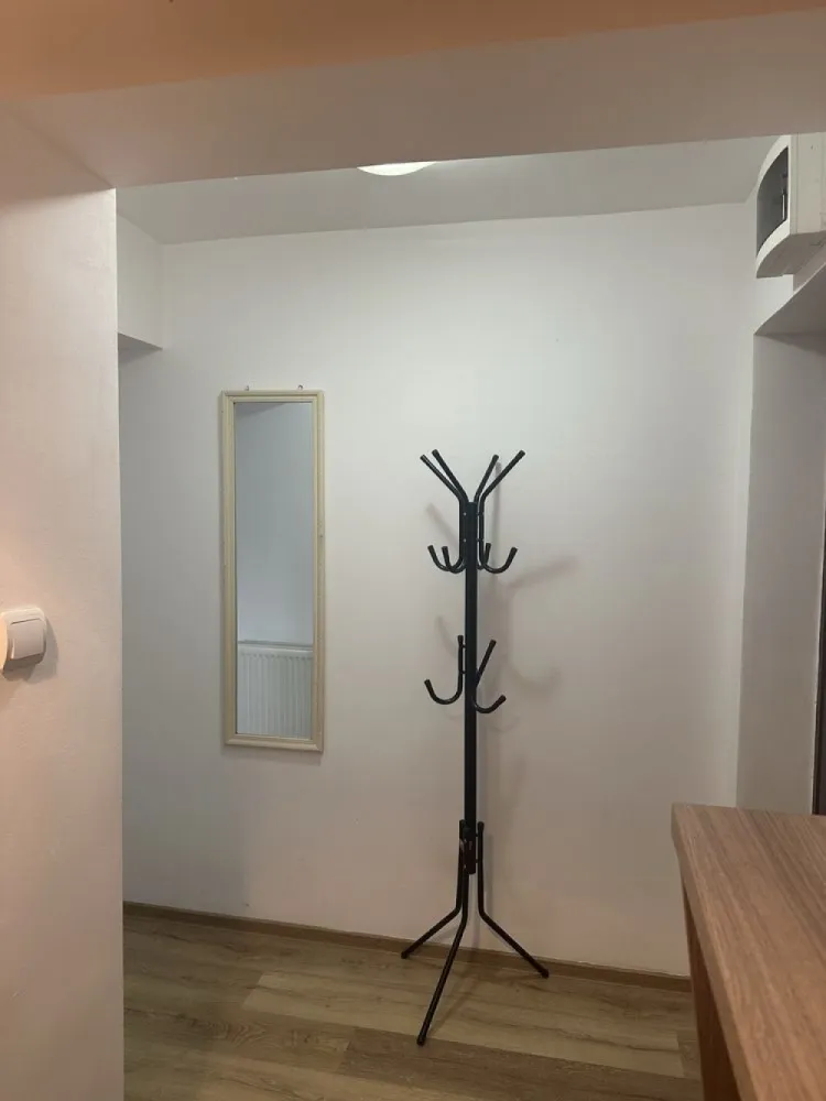 BRASADAS vinde garsoniera RENOVATA la PARTER in Micro 14.