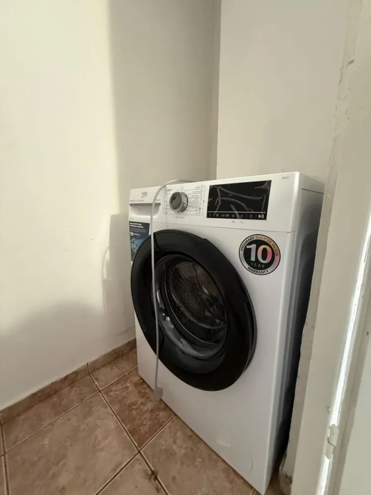 Chirie, apartament, 1 camera, 30 mp, Traian Lalescu Oradea. 250 E/lună