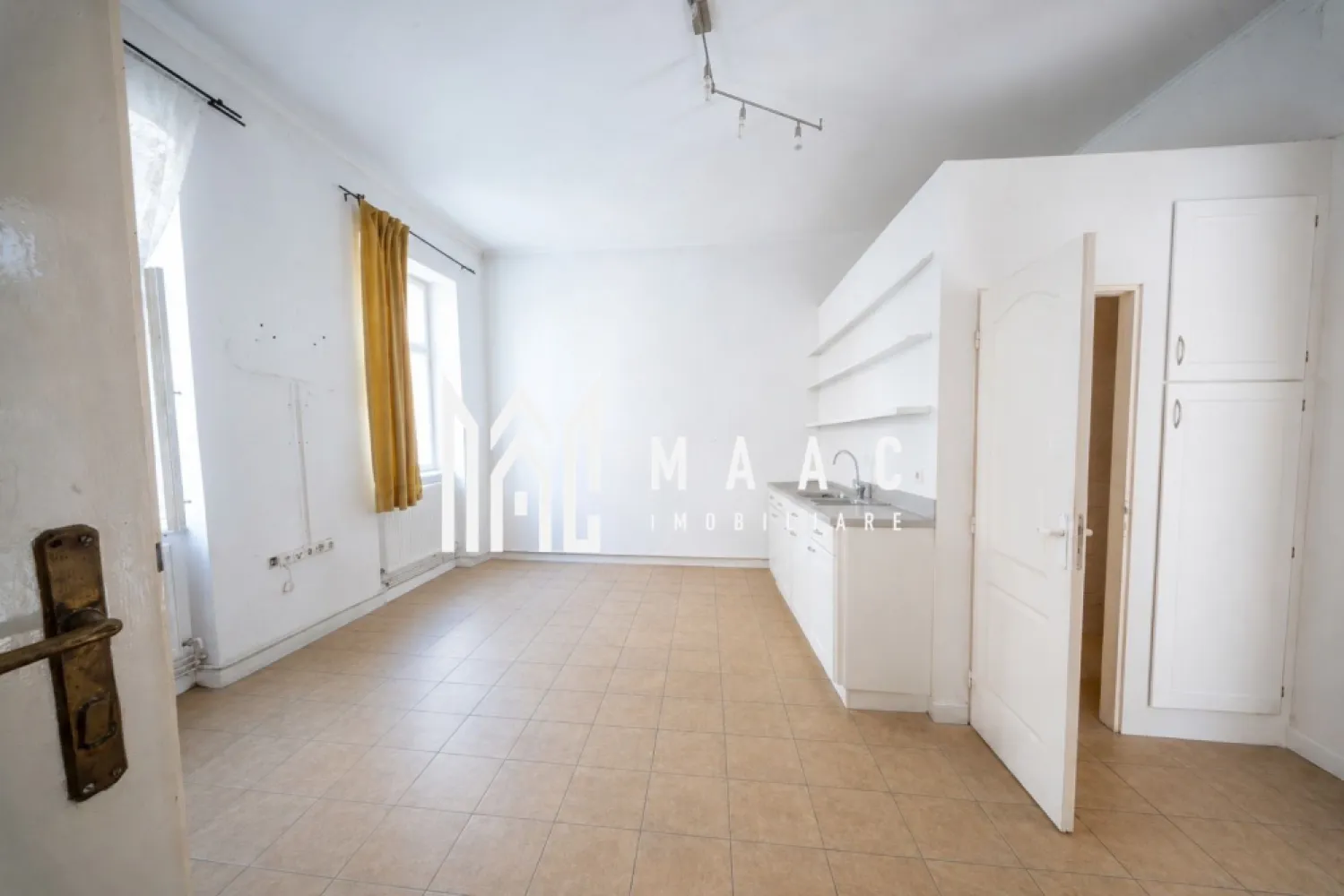 Casă 6 camere | Ultracentral Sibiu | 280 mp, curte proprie