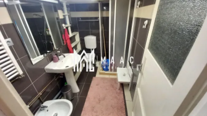Apartament la casă | Decomandat | 100 MPU | Central