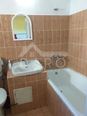 Garsoniera 34 mp, zona Dambu Pietros