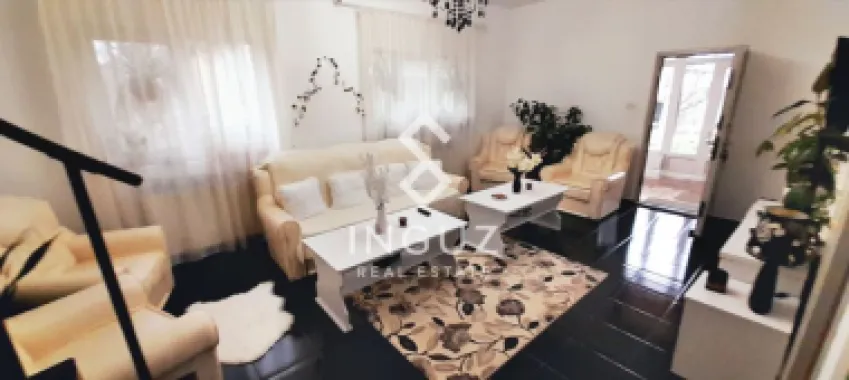 Proprietate exclusivă cu teren 400 m² – 1 Decembrie | Lângă București