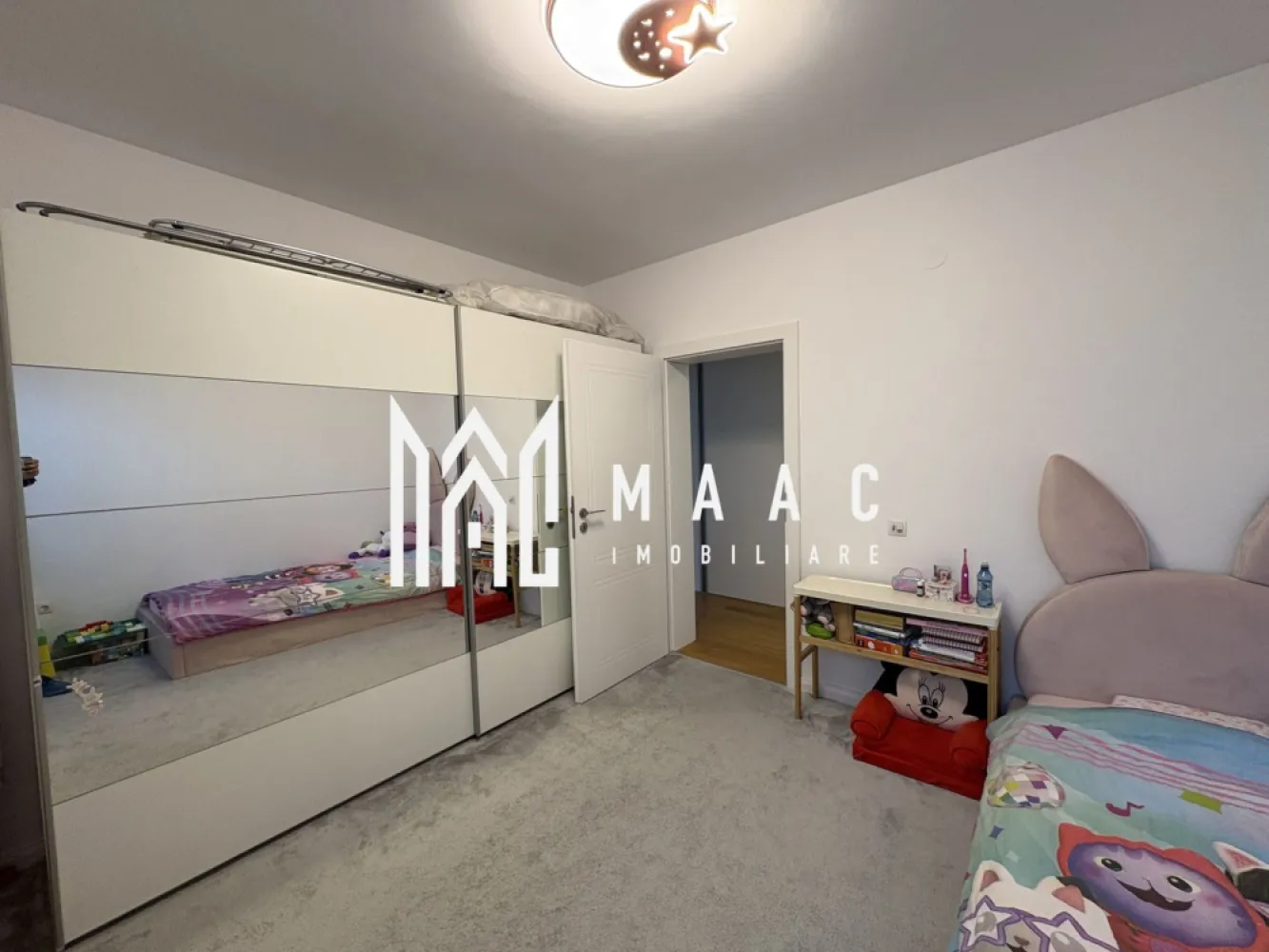 Apartament 3 camere I 2 Bai I Etajul 1 I Mobilat I Utilat