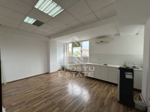 Spațiu birouri 116 mp de închiriat, zona Andrei Saguna.