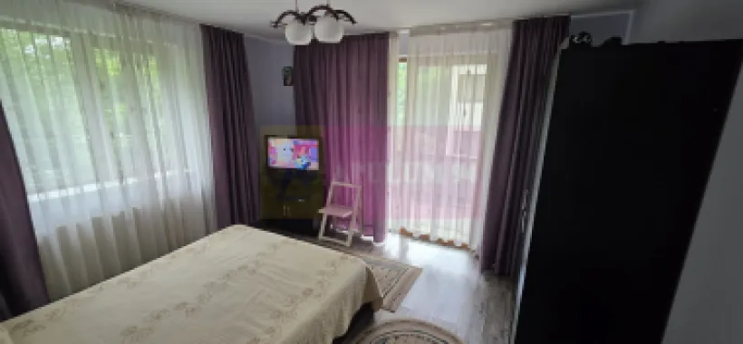 Apartament cu 2 camere de vanzare in Sinaia
