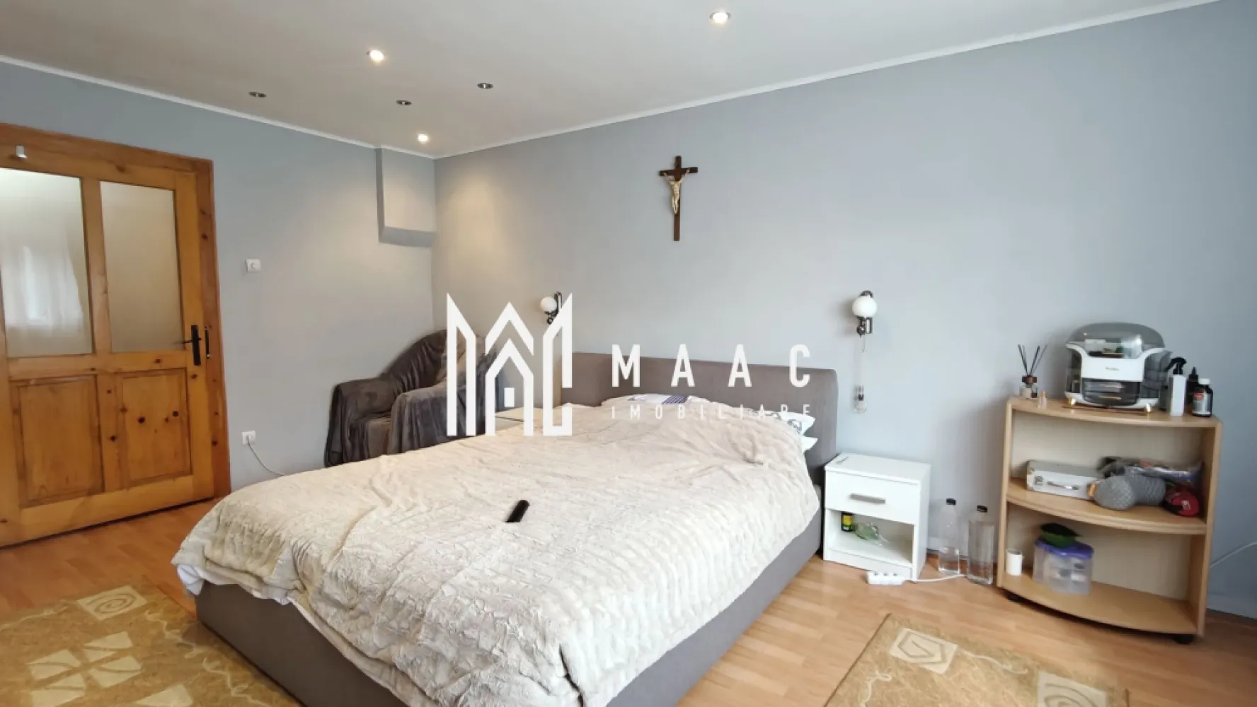 Casă 3 camere I Curte 814mp I Pivniță I Garaj I Axente Sever