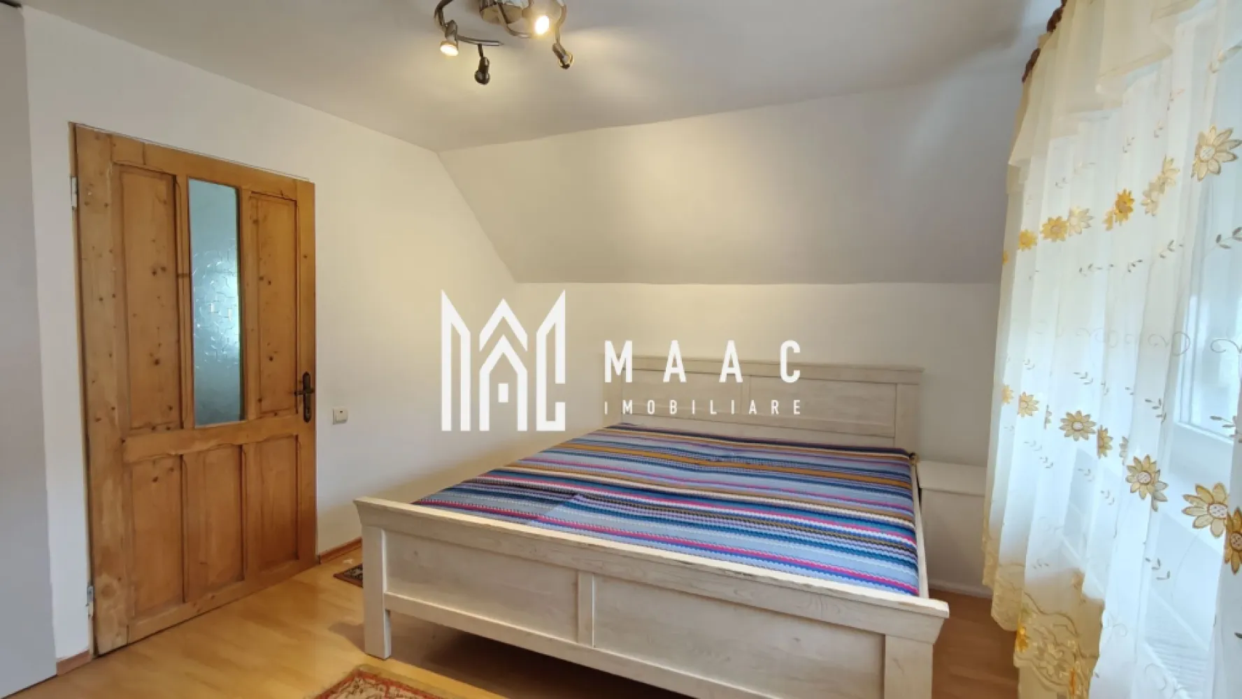 Casă 3 camere I Curte 814mp I Pivniță I Garaj I Axente Sever