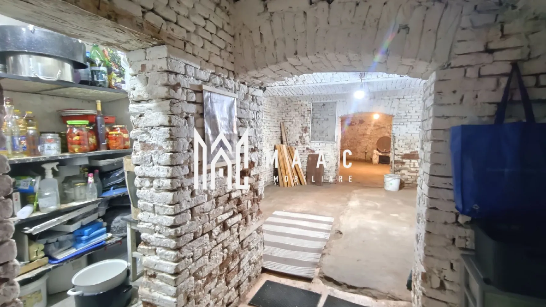 Casă 3 camere I Curte 814mp I Pivniță I Garaj I Axente Sever