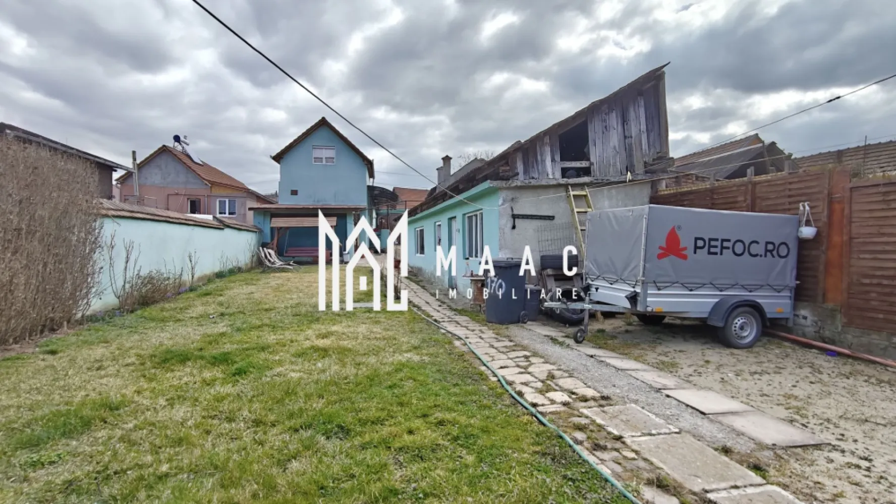 Casă 3 camere I Curte 814mp I Pivniță I Garaj I Axente Sever