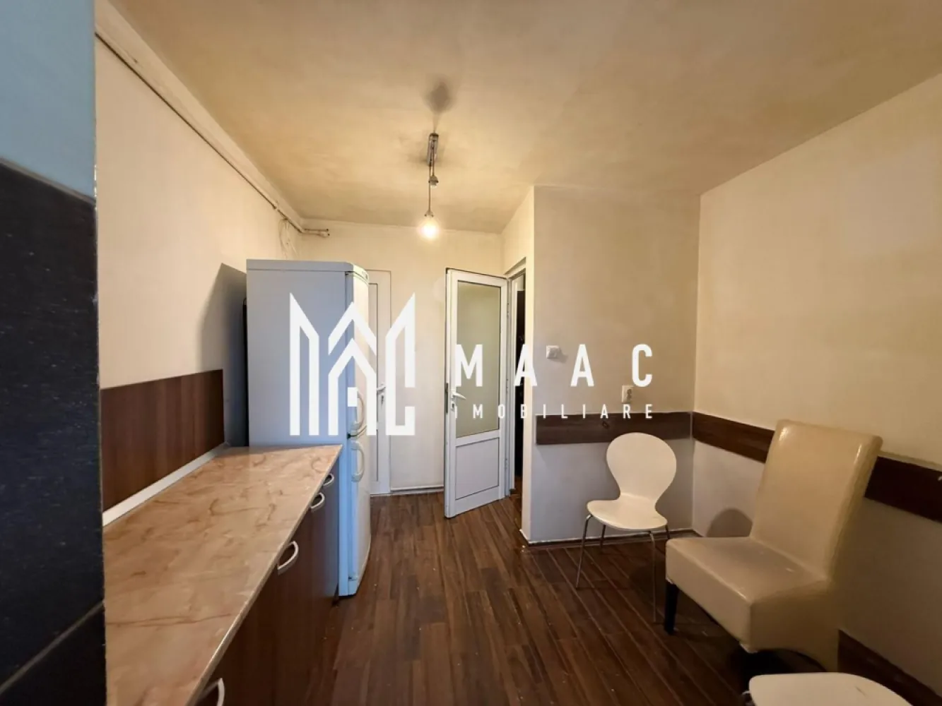 Apartament 3 camere | Etaj 3 | 2 Balcoane | Mihai Viteazu