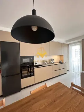 3 camere, 2 bai, garaj Zona Centrala, Meron, NTT Data,Bosch,Constanta