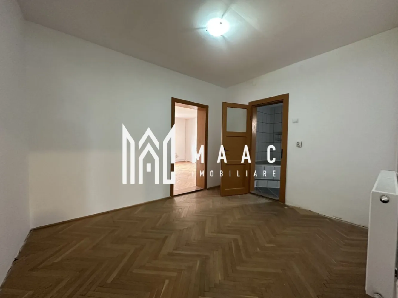 Casă tip duplex | 200 mp utili | 3 niveluri | Zona Trei Stejari