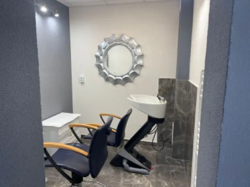 Salon / Frizerie de închiriat – complet utilat, Zona Episcopia Bihor