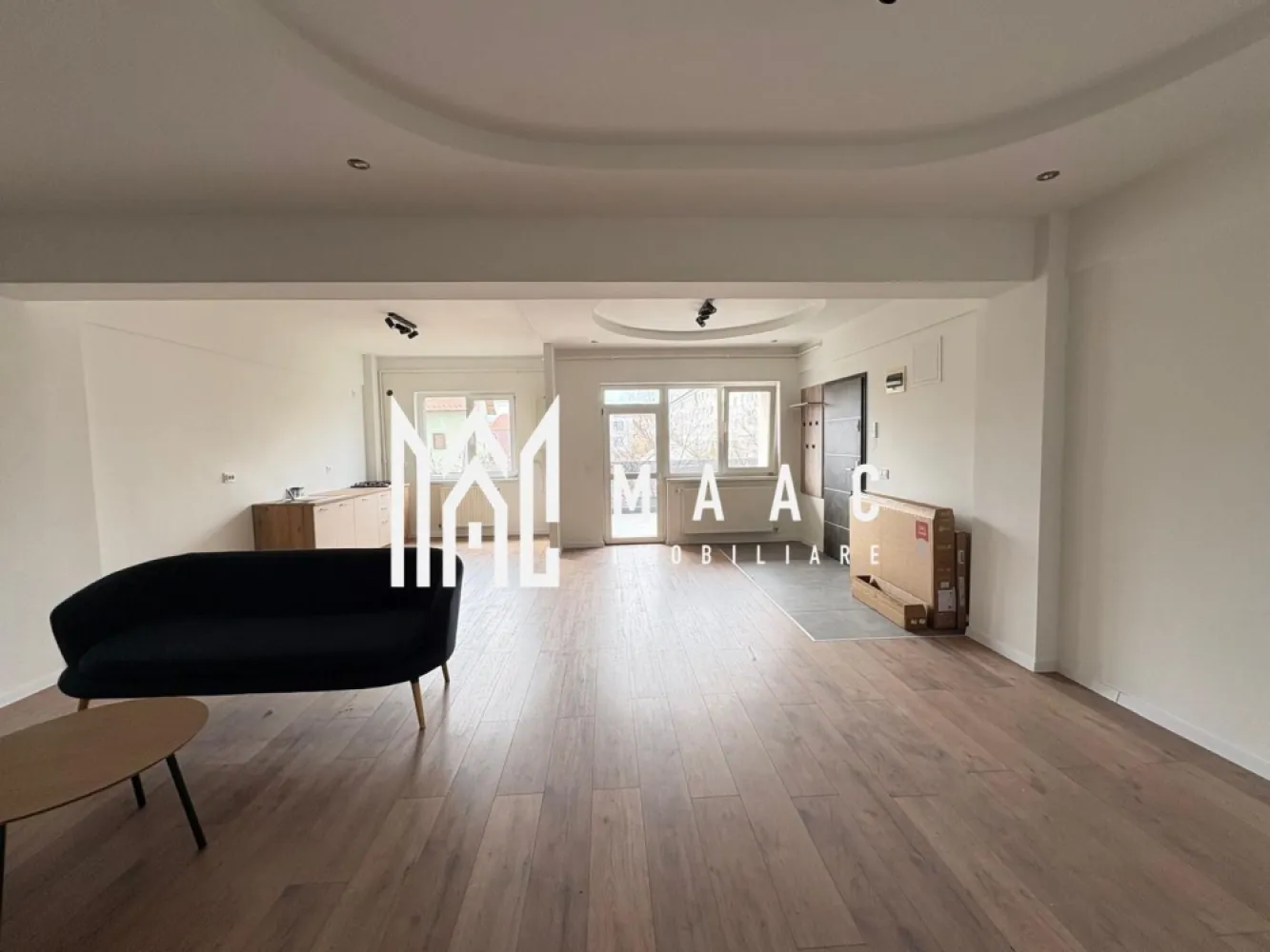 Spatiu de birouri I Lift | Etaj 1 I Balcon I Oituz | Parcare