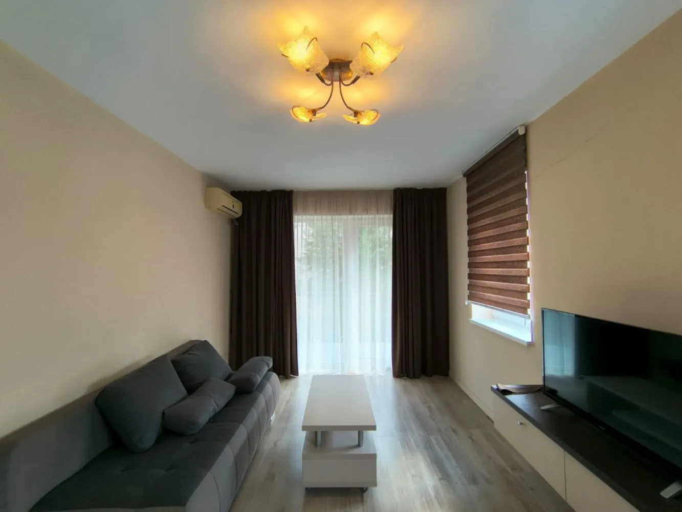 Chirie, 2 camere, Calea Aradului. 400 e/lună. Comision 0