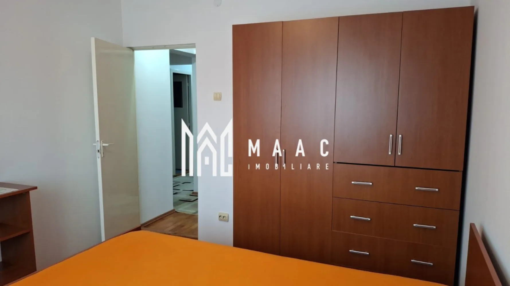 Apartament 4 Camere | 90 MPU | Central