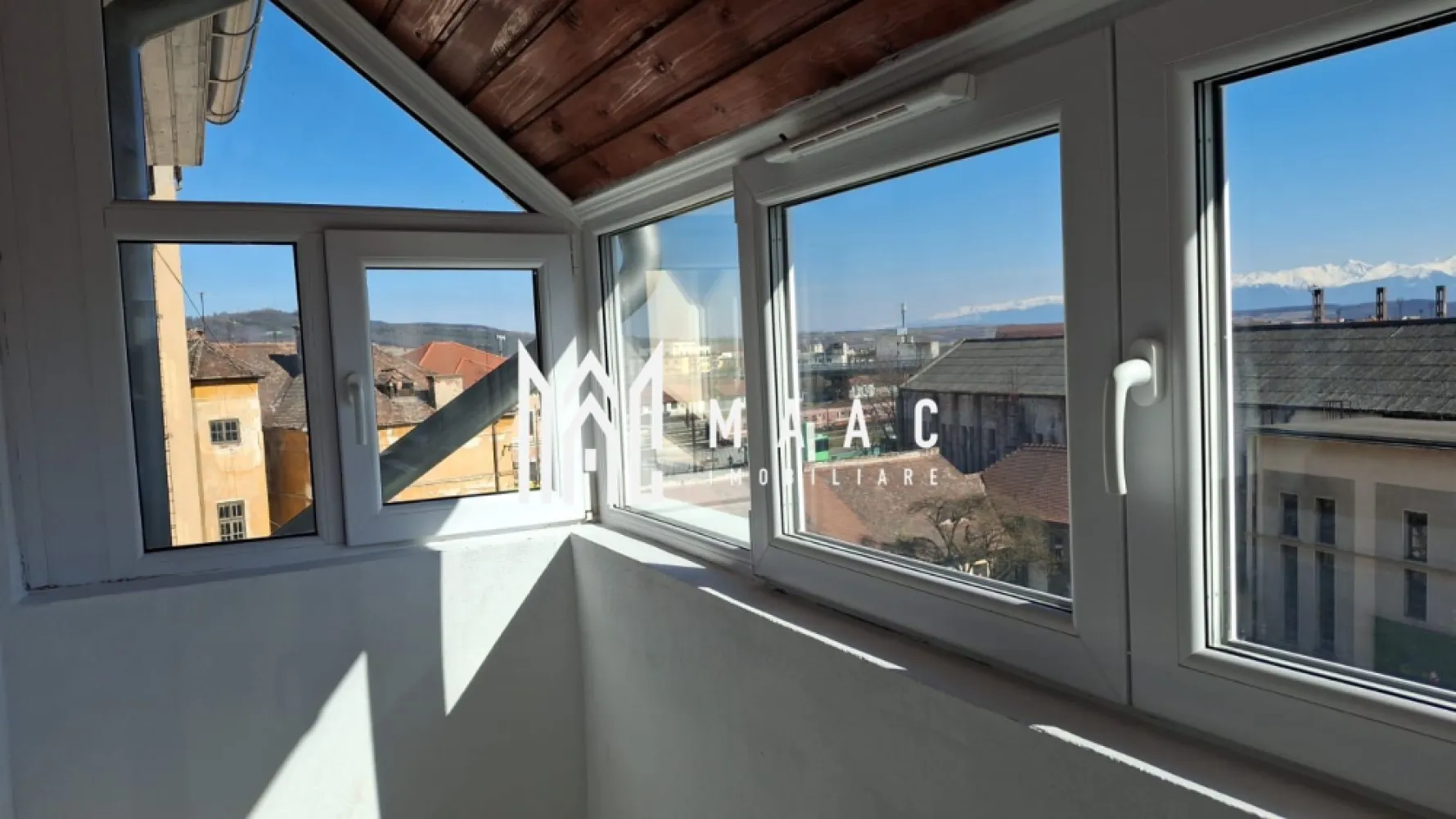 Apartament 4 Camere | 90 MPU | Central