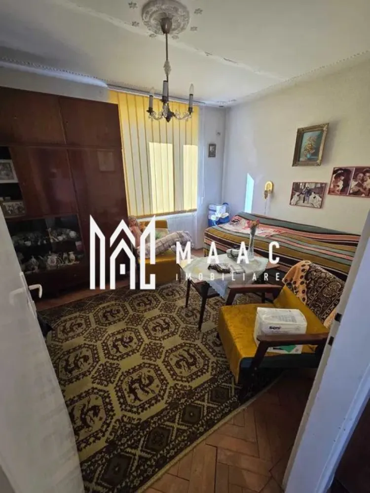 Apaartament 2 Camere I Etaj 3 I Terezian - Se vinde un apartament cu 2 camere semidecomandat, în suprafață de 45 mp, situat la etajul 3 din 4, în cartierul Terezian. Locuința este mobilată și utilată, disponibilă pentru mutare imediată, ideală pentru locuire sau investiție. Caracteristici principale: Suprafață: 45 mp Compartimentare: 2 camere semidecomandat Etaj: 3 / 4 Cartier: Terezian Mobilat și utilat Disponibil imediat Baie renovată Balcon deschis Detalii interioare: Living luminos, mobilat în stil practic Dormitor confortabil, potrivit pentru cuplu sau persoană singură Bucătărie utilată complet, cu electrocasnice funcționale Baie renovată, modernă Balcon deschis, ideal pentru aerisire sau relaxare Hol cu acces către toate încăperile Avantaje: Locuință întreținută, gata pentru utilizare Ideală pentru locuit sau închiriere Etaj intermediar, bloc cu întreținere bună Zonă liniștită, aproape de magazine, stații de autobuz, școli și alte facilități Pentru informati si vizionari: ID: CP2822220 }}