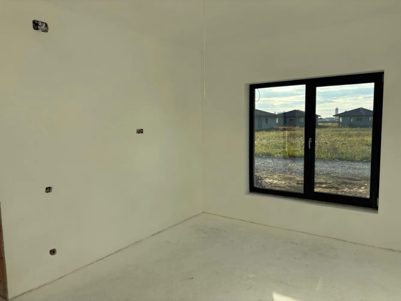 Casa Santandrei, 159 000 E (neg). Comision 0.