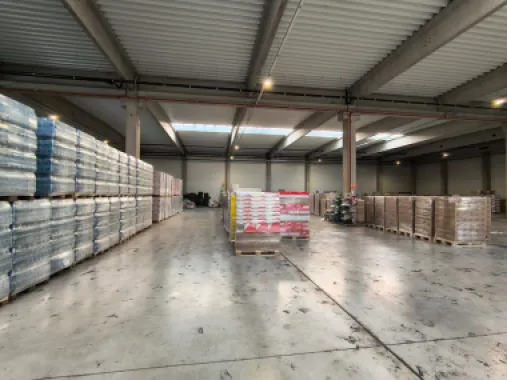 Hală industrială nouă, 2 000 mp. 3,5 Euro + TVA/lună/mp. Comision 0