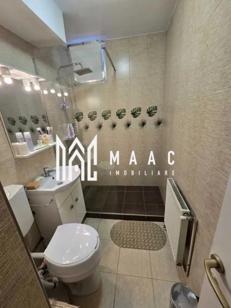 Apaartament 2 Camere I Etaj 3 I Terezian - Se vinde un apartament cu 2 camere semidecomandat, în suprafață de 45 mp, situat la etajul 3 din 4, în cartierul Terezian. Locuința este mobilată și utilată, disponibilă pentru mutare imediată, ideală pentru locuire sau investiție. Caracteristici principale: Suprafață: 45 mp Compartimentare: 2 camere semidecomandat Etaj: 3 / 4 Cartier: Terezian Mobilat și utilat Disponibil imediat Baie renovată Balcon deschis Detalii interioare: Living luminos, mobilat în stil practic Dormitor confortabil, potrivit pentru cuplu sau persoană singură Bucătărie utilată complet, cu electrocasnice funcționale Baie renovată, modernă Balcon deschis, ideal pentru aerisire sau relaxare Hol cu acces către toate încăperile Avantaje: Locuință întreținută, gata pentru utilizare Ideală pentru locuit sau închiriere Etaj intermediar, bloc cu întreținere bună Zonă liniștită, aproape de magazine, stații de autobuz, școli și alte facilități Pentru informati si vizionari: ID: CP2822220 }}