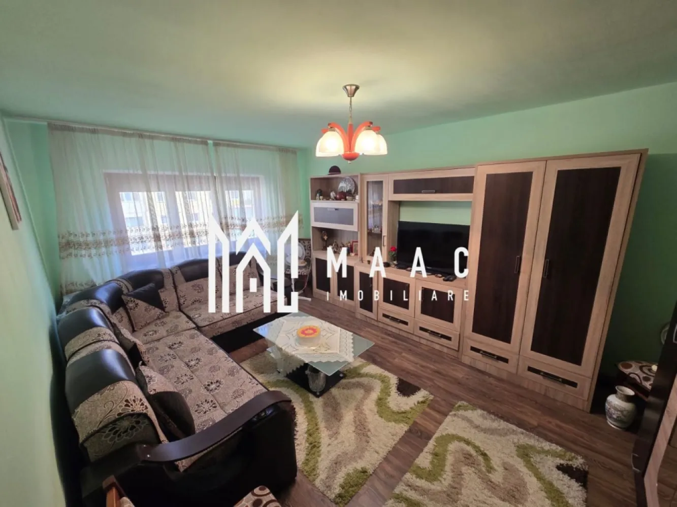 Apartament 4 camere 2 bai Strand