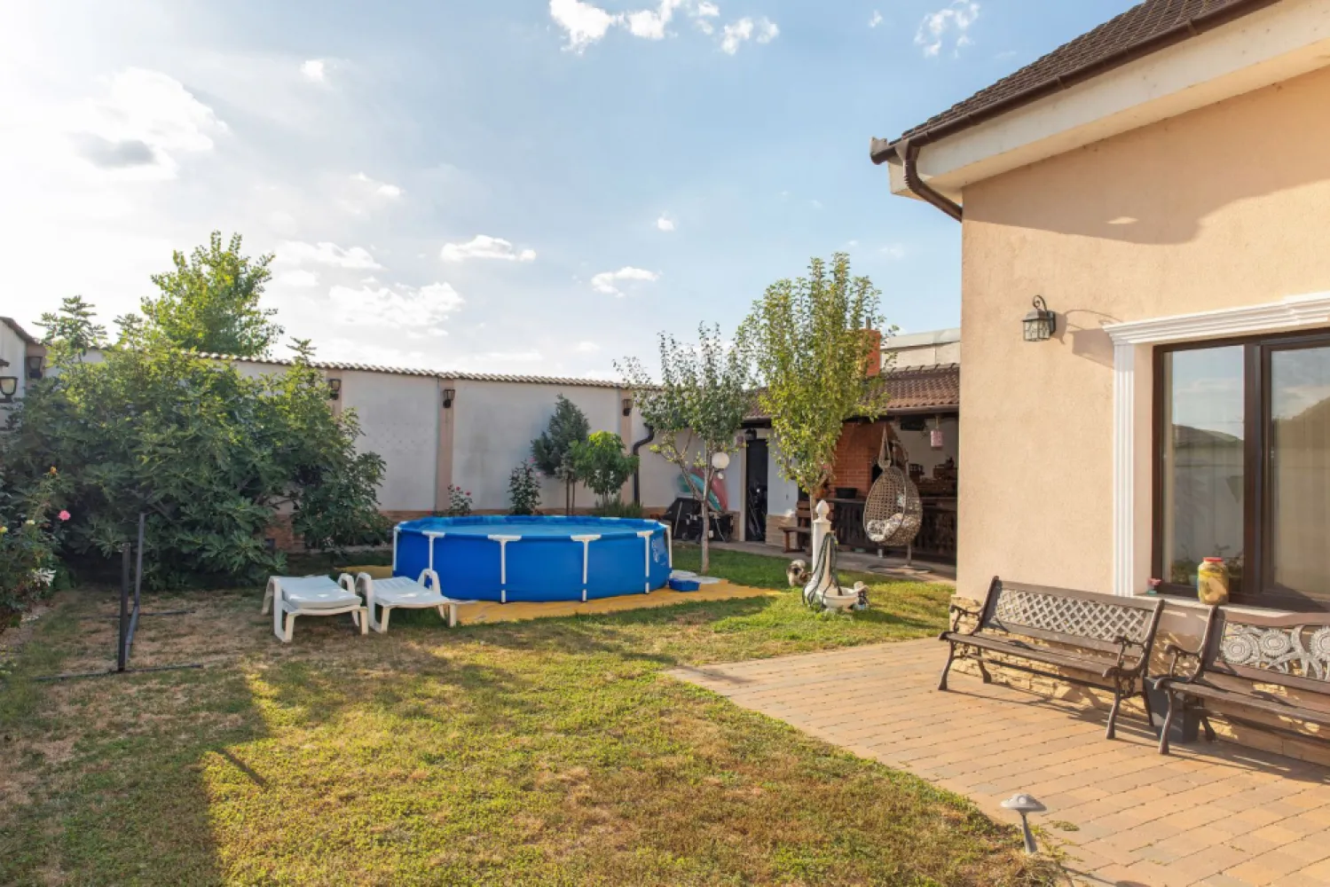 Vilă P+M, Clujului, 190 mp, teren 520 mp, singur în curte. 225 000 E