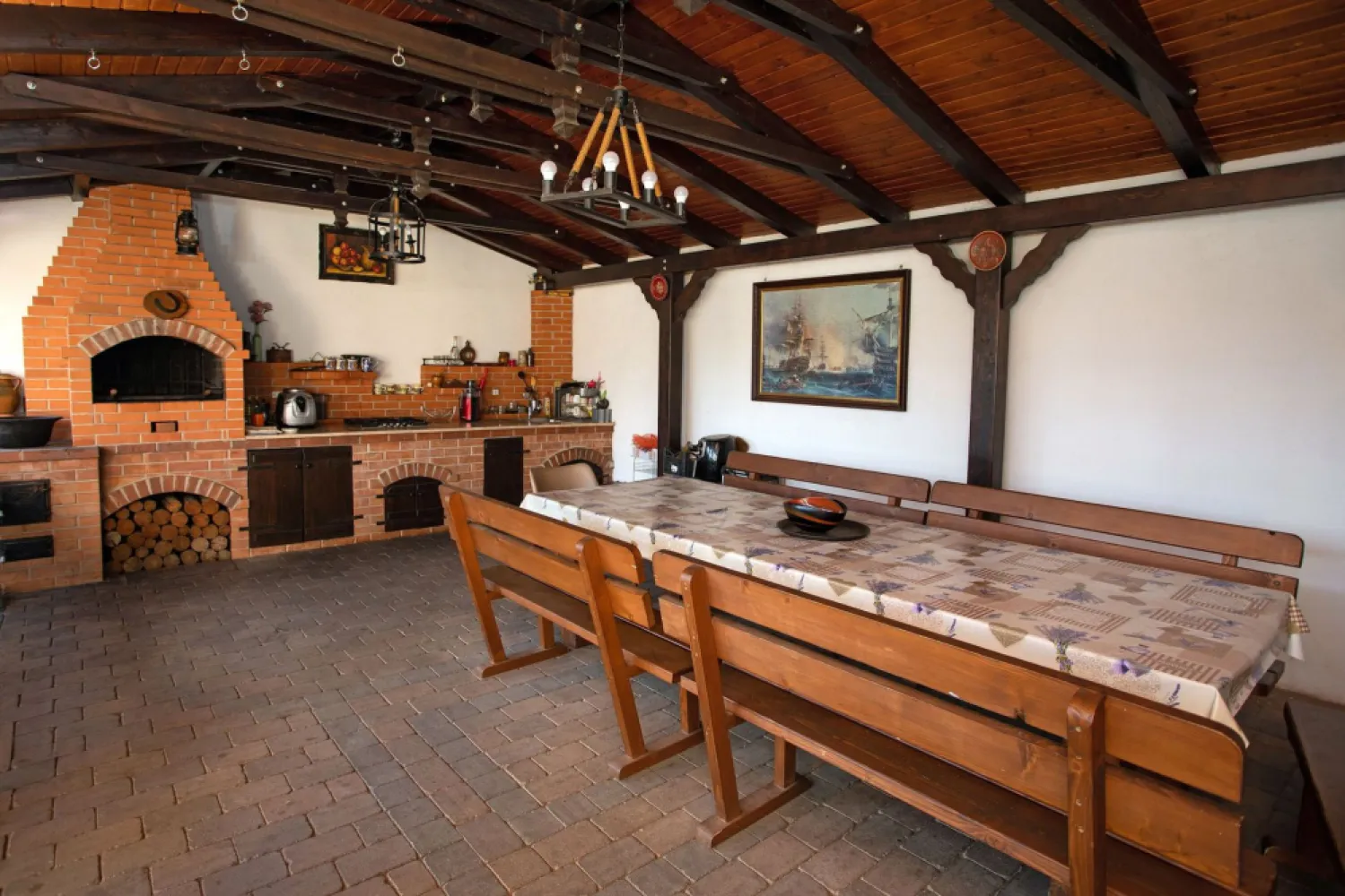 Vilă P+M, Clujului, 190 mp, teren 520 mp, singur în curte. 225 000 E