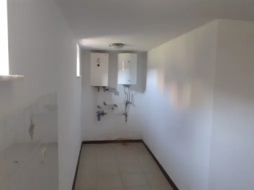 Casa insiruita, 2 dormitoare, garaj, Sanmartin. 120 000 E. Comision 0.