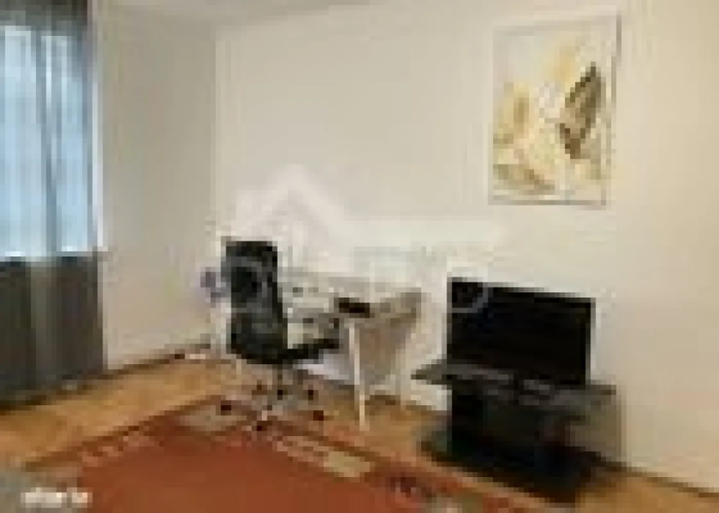 Apartament cu 2 camere de inchiriat zona Cornisa langa UMF Targu Mures - Apartament cu 2 camere și 2 balcoane de închiriat – pentru persoane exigente! 🏡🌳📍Tg. Mureș (aproape de UMF) ✨ Cauți un apartament complet echipat, într-o zonă liniștită și verde, aproape de UMF și de toate punctele de interes? 📍 Acesta e locul perfect pentru tine! 🏠 Detalii importante: • 2 camere + 2 balcoane ☀️ • Etajul 4 din 5, bloc de cărămidă • Mobilat complet și utilat • Centrală proprie cu termostat 🌡️ • Aragaz pe gaz cu 4 ochiuri, hotă, frigider, congelator • Cuptor cu microunde, cafetieră, prăjitor de pâine, cântar de bucătărie ☕ • Televizor cu ecran plat, router RDS, aer condiționat ❄️ • Mașină de spălat vase + ventilator portabil • Pat matrimonial + canapea extensibilă 🛏️🛋️ 📍 Locație excelentă: Zonă verde și liniștită 3 min de mers pe jos: magazine, farmacii, spitale 🏥 7 min pe jos: UMF Tg. Mureș – ideal pentru studenți sau cadre universitare 🎓 🚗 Parcarea este disponibilă chiar lângă bloc 📩 Nu rata ocazia! Scrie-mi sau sună-mă acum pentru vizionare! Telefon: 0749535729 }}