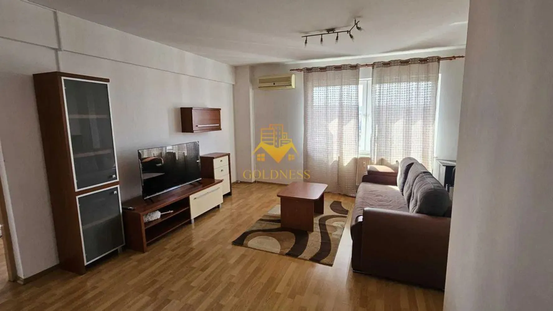 2 camere open space, balcon, Marasti, Zona Dorobantilor, Lidl, OMV - GOLDNESS Imobiliare vă propune spre închiriere un apartament cu 2 camere complet mobilat și utilat, la etajul 7 într-un imobil de 8 etaje, în Cartierul Marasti . Se poate parca prin zona. Se află în apropierea stațiilor de transport în comun, magazine, restaurante, spații verzi, farmacii, etc. Apartamentul este compartimentat astfel: - dormitor cu pat matrimonial, dressing, noptiere - living cu bucatarie open space complet utilată și mobilată, canapea extensibilă, loc de servit masa - baie cu cadas, calorifer port prosop și dulap pentru depozitare. - terasa de 6 mp. Imobilul este dotat cu toate cele necesare- centrală proprie, frigider, aragaz, hotă, mașină de spălat haine, etc. Dacă sunteți interesați de acest apartament și doriți să îl vizionați, dar și pentru alte oferte nu ezitați să ne contactați telefonic sau prin e-mail. Vă stăm la dispoziție! Pentru intermediere se percepe un comision de 50% din prețul chiriei! }}