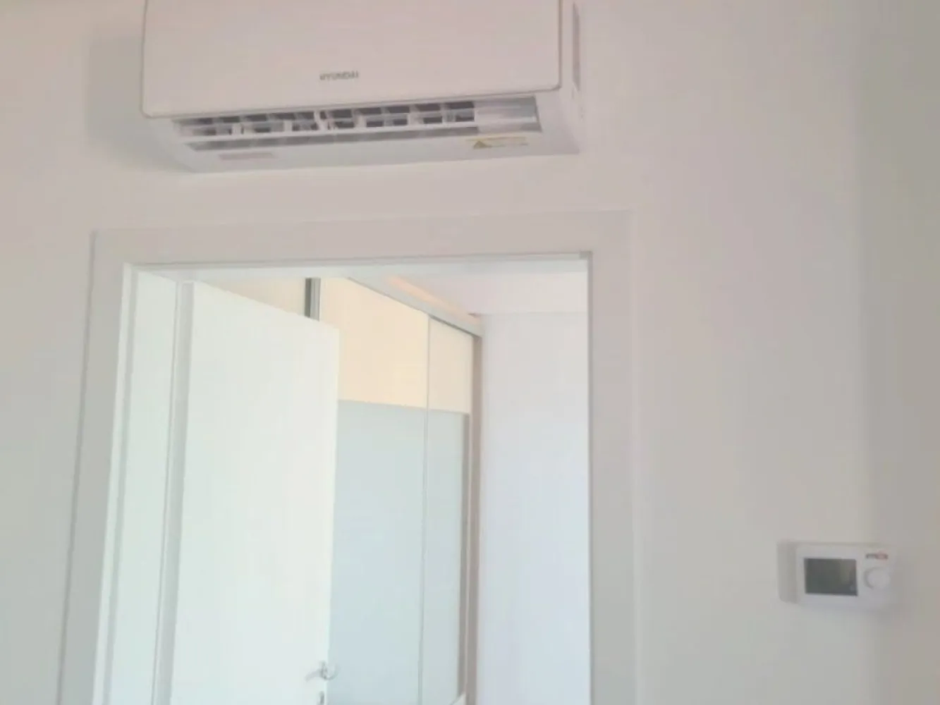 Apartament cu 2 camere, mobilat si utilat - Roka Residence, Micro 17