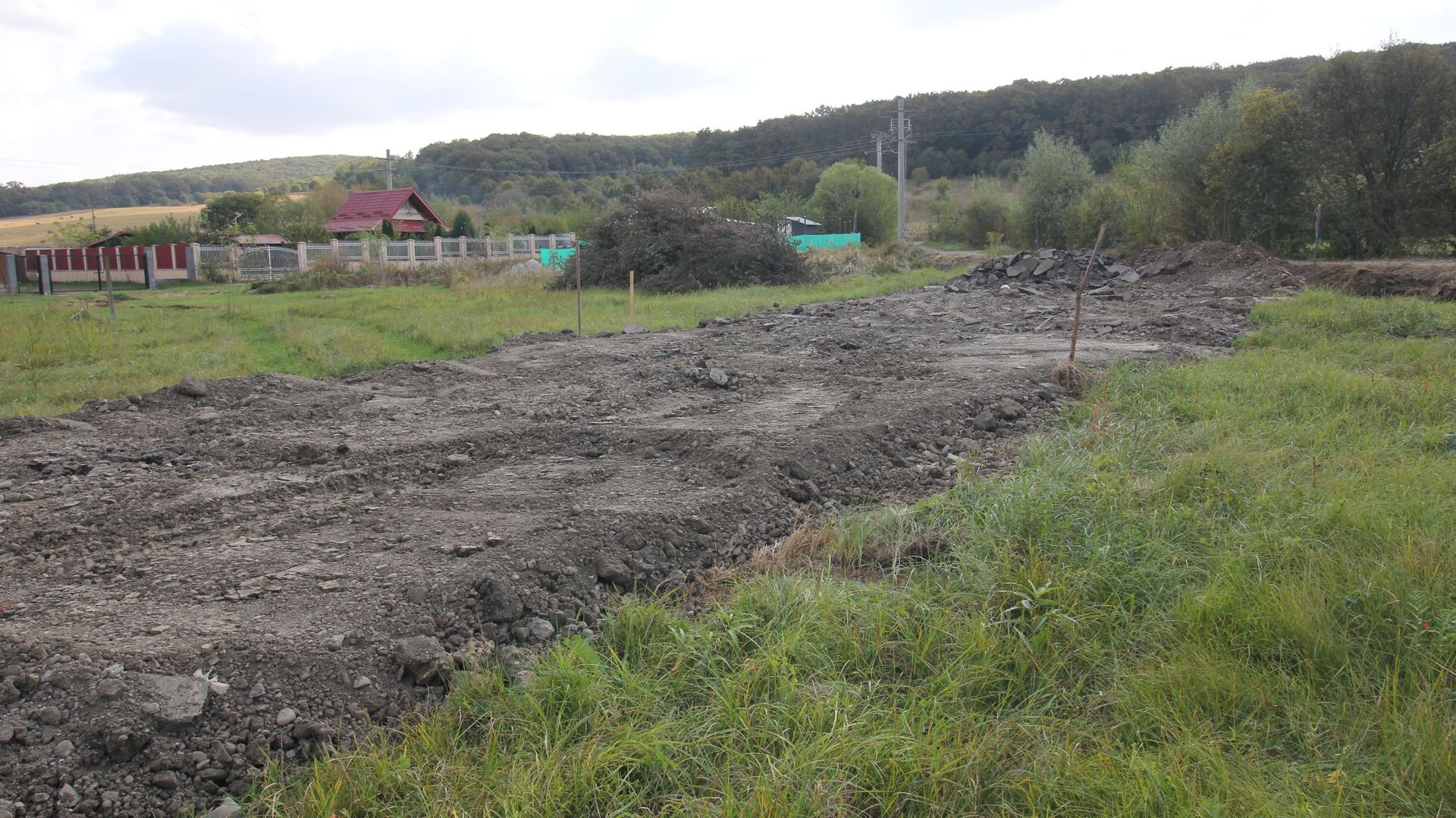 Teren 780mp, PUG aprobat, Livezeni,drum asfaltat