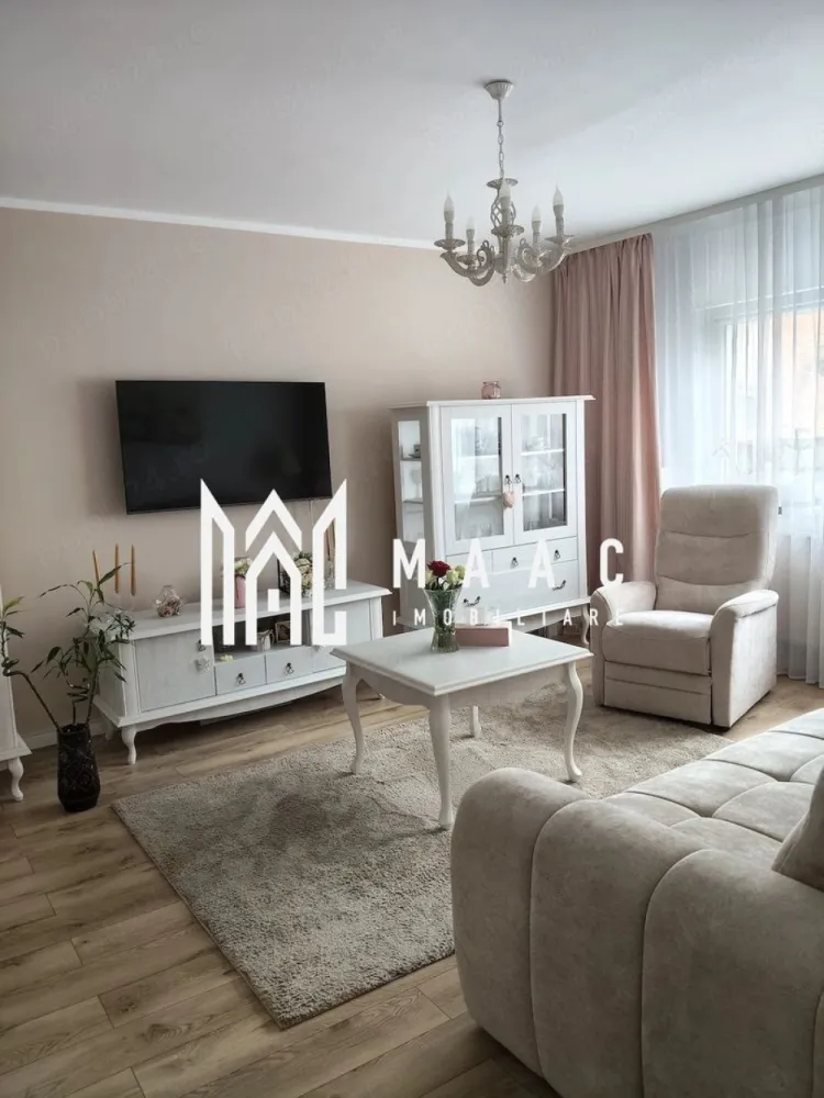 Apartament 2 camere | Parter | 60 MPU | Renovat | Terezian - MAAC Imobiliare vă prezintă spre vânzare un apartament cu 2 camere, situat la parter înalt în zona Terezian din Sibiu. Caracteristici: Apartament complet decomandat. Suprafață utilă de aproximativ 60 mp. Situat la parter înalt. Recent renovat, pregătit pentru mutare imediată. Dispune de pivniță la subsolul imobilului. Compartimentare: Hol de acces. Living. Bucătărie separată. Dormitor. Baie cu geam de aerisire. Dotări și îmbunătățiri: Izolație exterioară realizată cu vată bazaltică de 10 cm. Centrală termică proprie și încălzire prin calorifere. Sistem de canalizare individual. Instalațiile electrice și sanitare au fost înlocuite recent. Mobilare și utilare: Apartamentul se vinde complet mobilat și utilat, conform fotografiilor. Ideal pentru locuire imediată sau investiție. Avantaje proprietate: Compartimentare eficientă și practică. Renovare recentă, fără necesitatea unor investiții suplimentare. . Avantaje locație Aproape de magazine, școli, mijloace de transport și alte facilități. Pentru mai multe detalii precizati telefonic ca ati vazut anuntul cu ID: CP2987752 }}