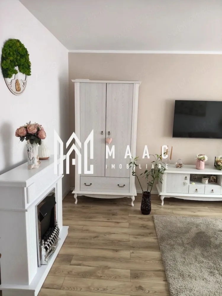 Apartament 2 camere | Parter | 60 MPU | Renovat | Terezian - MAAC Imobiliare vă prezintă spre vânzare un apartament cu 2 camere, situat la parter înalt în zona Terezian din Sibiu. Caracteristici: Apartament complet decomandat. Suprafață utilă de aproximativ 60 mp. Situat la parter înalt. Recent renovat, pregătit pentru mutare imediată. Dispune de pivniță la subsolul imobilului. Compartimentare: Hol de acces. Living. Bucătărie separată. Dormitor. Baie cu geam de aerisire. Dotări și îmbunătățiri: Izolație exterioară realizată cu vată bazaltică de 10 cm. Centrală termică proprie și încălzire prin calorifere. Sistem de canalizare individual. Instalațiile electrice și sanitare au fost înlocuite recent. Mobilare și utilare: Apartamentul se vinde complet mobilat și utilat, conform fotografiilor. Ideal pentru locuire imediată sau investiție. Avantaje proprietate: Compartimentare eficientă și practică. Renovare recentă, fără necesitatea unor investiții suplimentare. . Avantaje locație Aproape de magazine, școli, mijloace de transport și alte facilități. Pentru mai multe detalii precizati telefonic ca ati vazut anuntul cu ID: CP2987752 }}