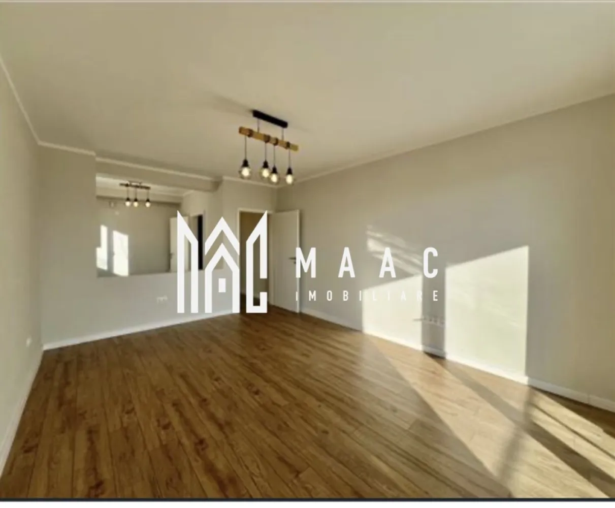 APARTAMENT 2 CAMERE I DAVINCI I FINISAT LA CHEIE - MAAC Imobiliare vă propune spre vânzare un apartament cu 2 camere, compus din bucătărie, baie și balcon generos, ideal pentru cei care își doresc un spațiu modern, bine organizat și confortabil. Locuința se remarcă prin finisaje de calitate și un ambient plăcut, fiind situată într-o zonă cu numeroase spații verzi și drumuri pavate, aspecte ce contribuie la un stil de viață relaxat și echilibrat. Apartamentul este finisat la cheie, oferind avantajul unei mutări rapide, fără investiții suplimentare. Proprietatea este dotată cu aer condiționat și jaluzele electrice, asigurând un nivel ridicat de confort și intimitate pentru viitorii proprietari. Disponibilitate imediată. Pentru mai multe detalii, vă rugăm să menționați telefonic numărul CP2993108. }}