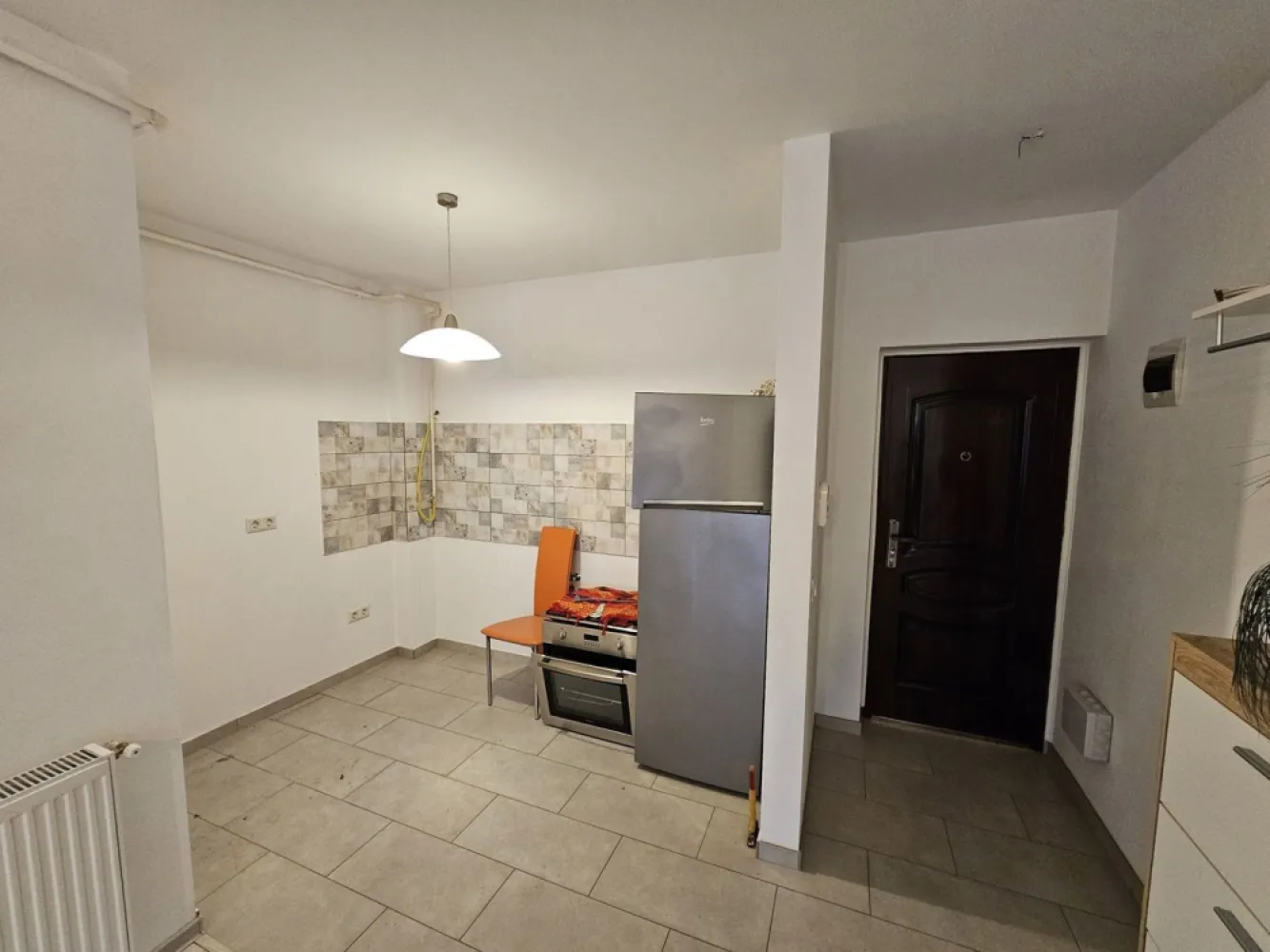 BRASADAS vinde ap Nou cu 2 cam etaj 2/4 in Carpați 2.