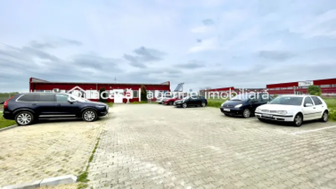 Clădire de birouri cu 12 parcări în incintă privată, UTA2, Arad