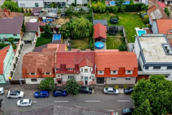 Casa Solida cu Mansarda in Zona Excelenta Parneava