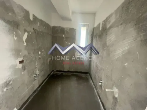 Apartament 2 camere + curte 110 mp Otopeni central
