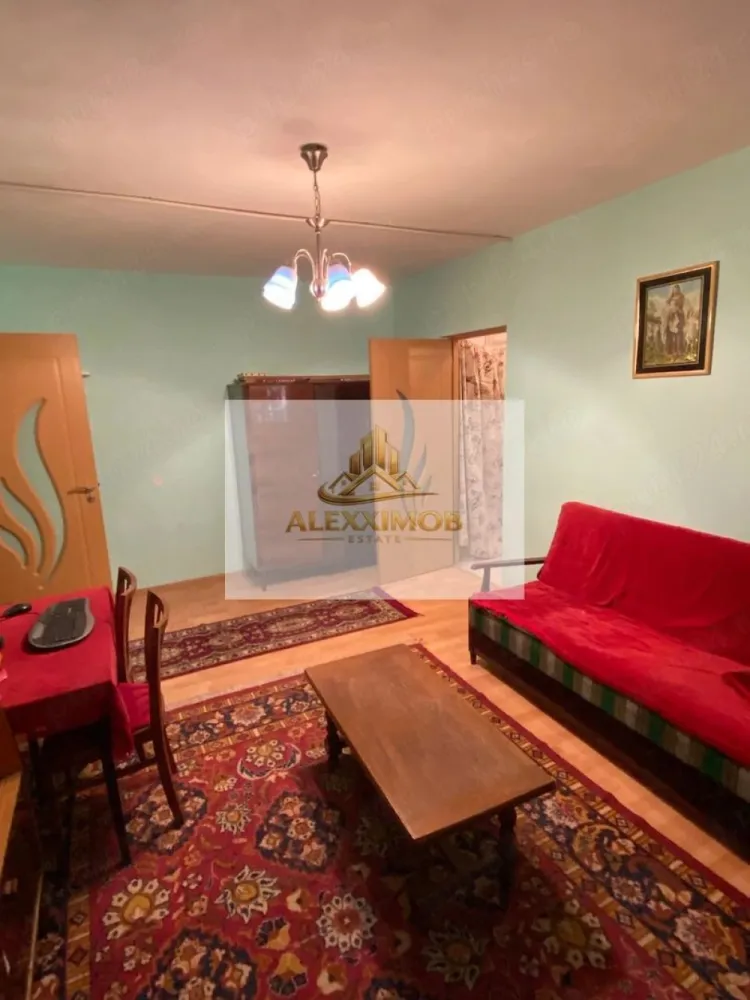 Apartament 2 Camere de Vanzare -Lujerului Metrou -50 mp - Vânzare apartament 2 camere – Lujerului, langa metrou.

Se oferă spre vânzare apartament cu 2 camere, situat în zona Lujerului, langa metrou. Apartamentul este ideal atât pentru locuit, cât și pentru investiție, având acces rapid către centre comerciale, mijloace de transport, școli și parcuri, PIATA LUJERULUI.

P/8

Locuința este compartimentată eficient, fiind compusă din:

living spațios
dormitor luminos
bucătărie
baie

Apartamentul este bine întreținut, luminos și situat într-un bloc curat, cu vecini liniștiți.

Conducta de gaz se afla la limita proprietatii (la usa)

Avantaje zonă:

metrou Lujerului 
acces rapid către Plaza România și AFI Cotroceni
magazine, farmacii, bănci și supermarketuri în apropiere
conexiuni rapide către toate zonele orașului

Pentru mai multe detalii și programări la vizionare, mă puteți contacta telefonic:

Alexximob Estate

tel. 0751454742

comision 0%
