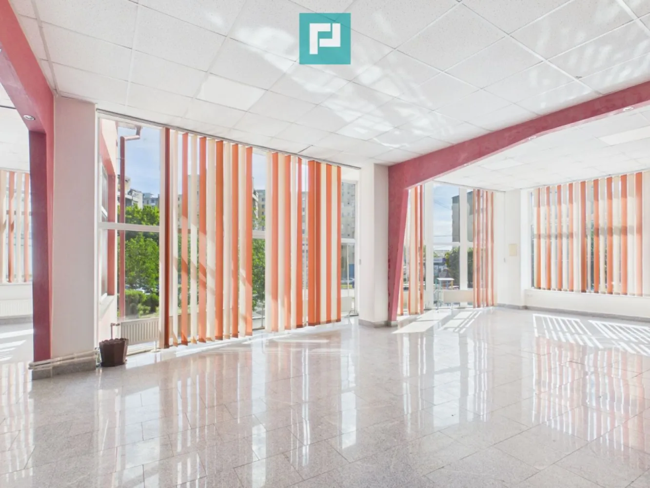 Centru comercial P+1 de închiriat, zona Vlaicu
